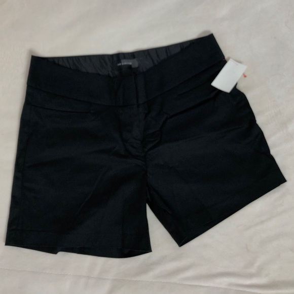 Black Women’s Shorts (Brand: The Limited) NWT - Picture 1 of 4